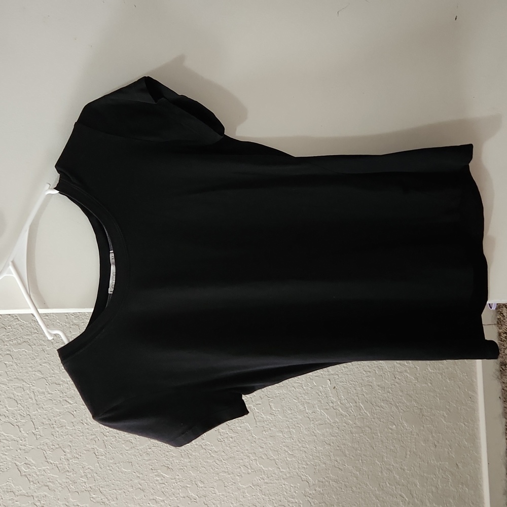 Flowy short - sleeve T-shirt